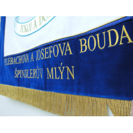 Nástěnný znak vyšívaný pro Erlebachova a Josefova bouda do Špindlerova Mlýna detail 3