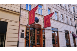 Kosher restaurant King Solomon in Prague - outdoor flags