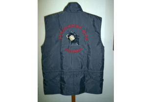 Vyšíváná vesta pro kynologický klub