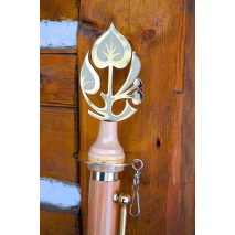 Žerď pro slavnostní vlajku se zdobnou špičkou - lipová ratolest