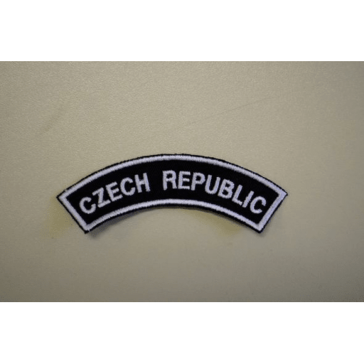 Domovenka nášivka Czech Republic bíle vyšitá na černém podkladu