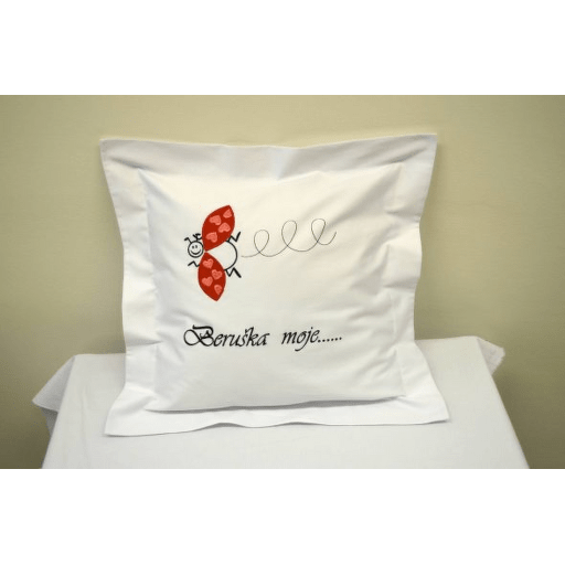 Vyšívaný polštářek Beruška moje