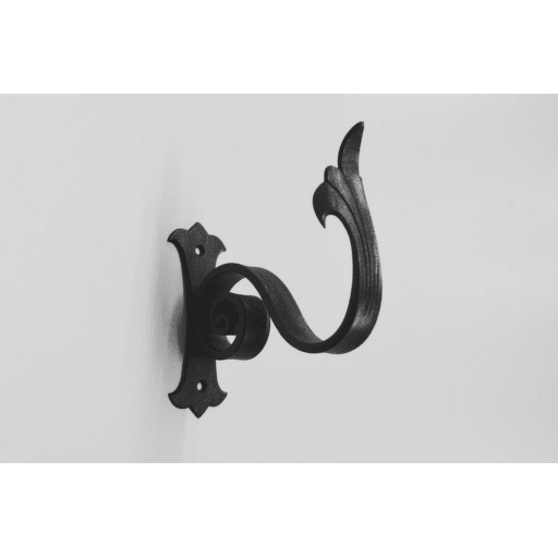 kované háčky-konzole na zavěšení znaku nebo vlajky2